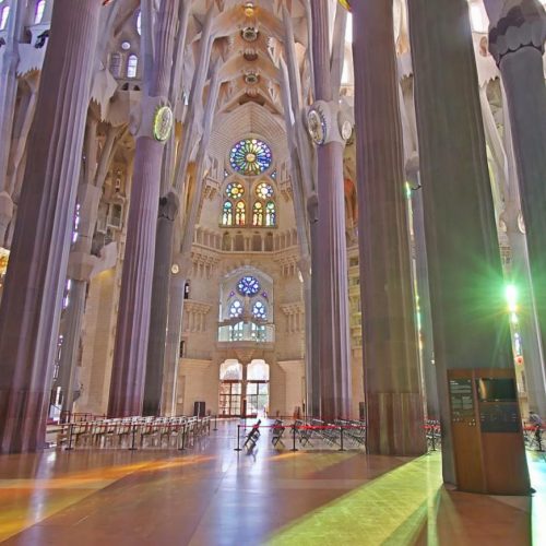 Sagrada familia interior